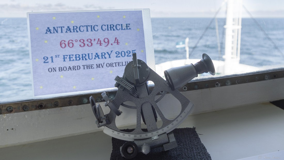 OTL30-25, Day 11, Crossing the circle 1 © Sara Jenner - Oceanwide Expeditions.jpg
