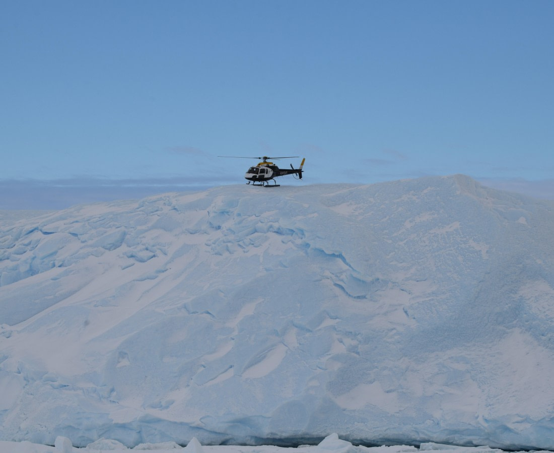 OTL30-25, Day 13, Waiting position © Unknown photographer - Oceanwide Expeditions.JPG