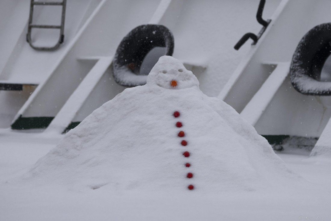 OTL30-25, Day 14, Snowman © Sara Jenner - Oceanwide Expeditions.jpg