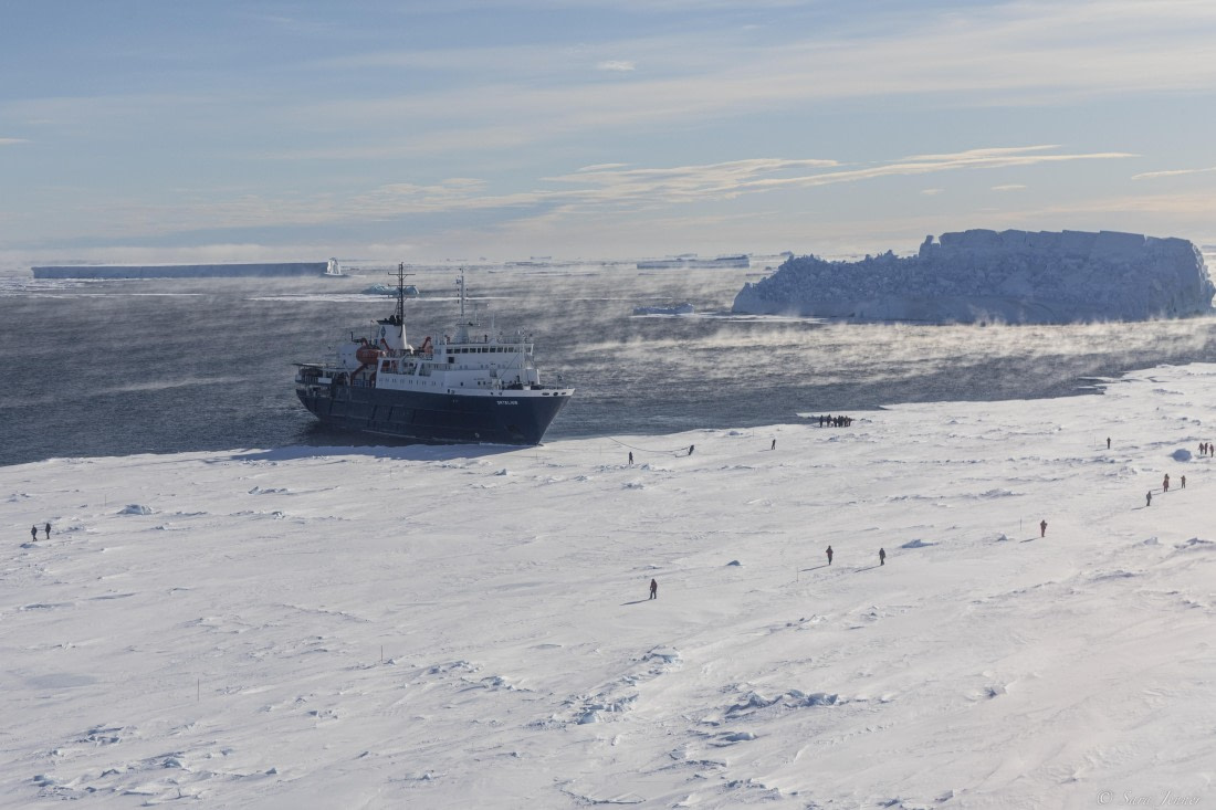 OTL30-25, Day 16, Ice landing 1 © Sara Jenner - Oceanwide Expeditions.jpg