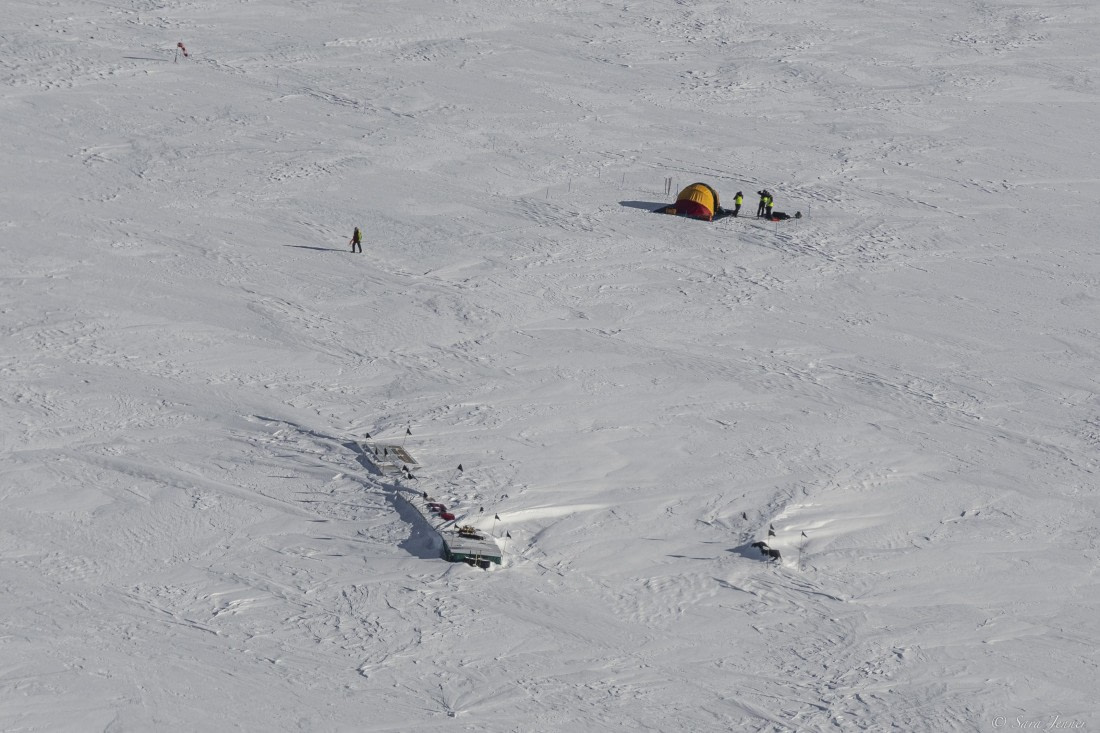 OTL30-25, Day 17, Gould Bay cache 2 © Sara Jenner - Oceanwide Expeditions.jpg