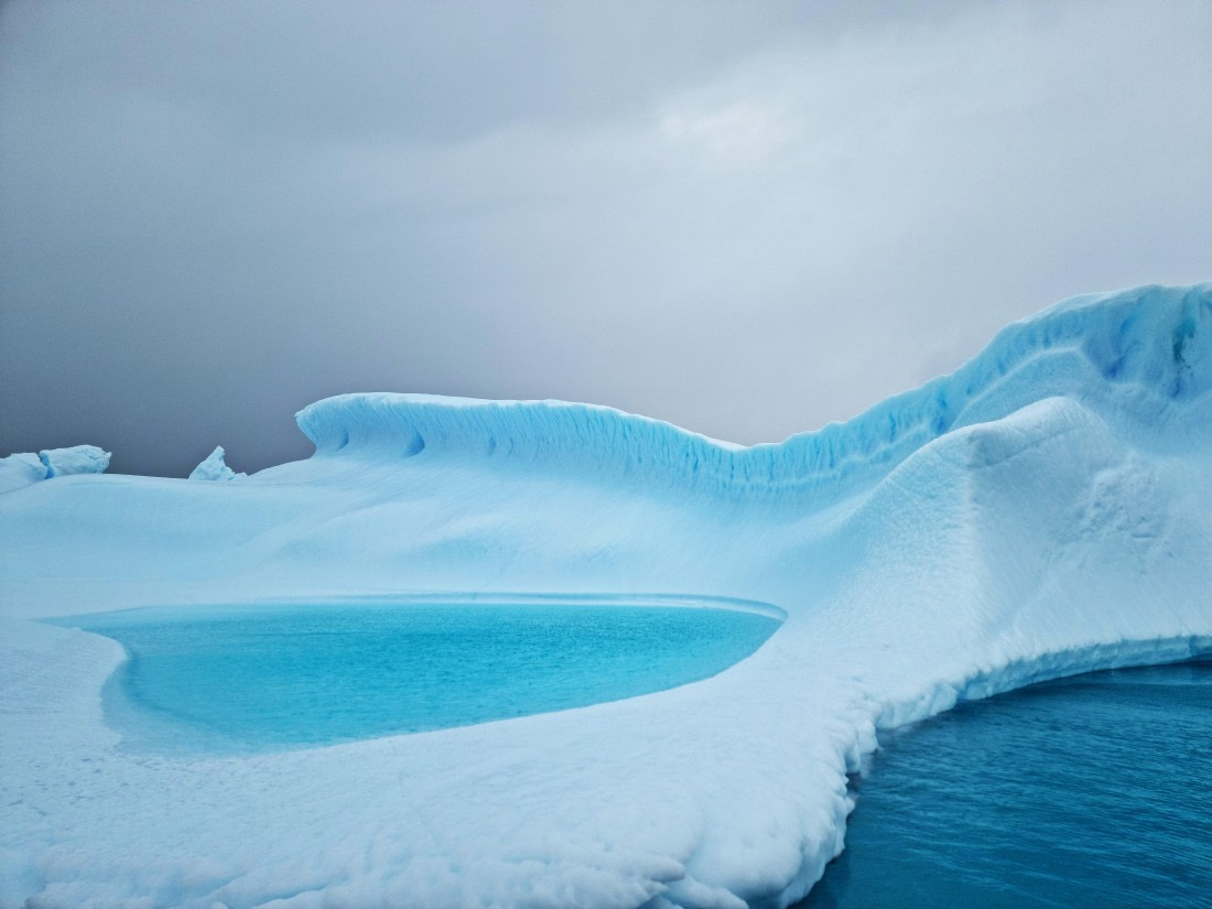 Antarctic swimming pool