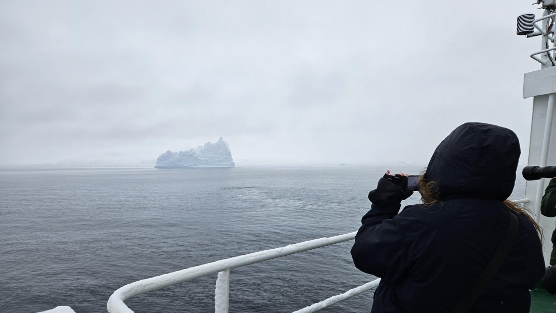 OTL31-25, Day 4, arriving at Portal Point © Unknown photographer - Oceanwide Expeditions.jpg