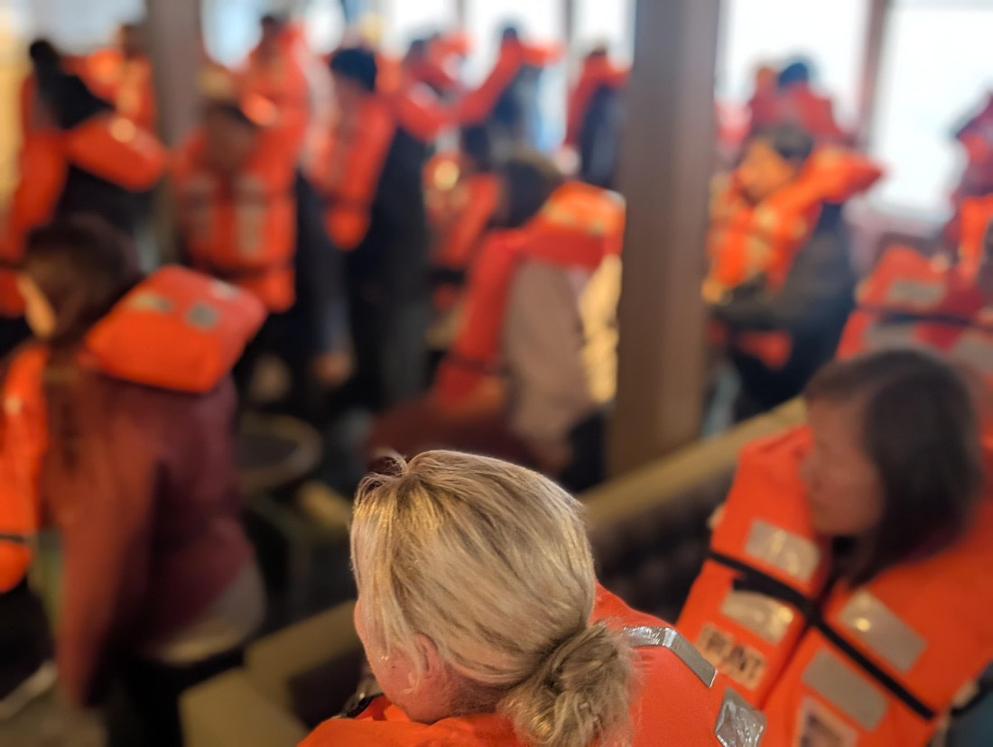 PLA32-25, Day 1, PXL_20250323_204426435.PORTRAIT © Unknown photographer - Oceanwide Expeditions.jpg