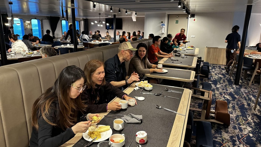 PLA32-25, Day 3, IMG_0345 © Unknown photographer - Oceanwide Expeditions.jpg