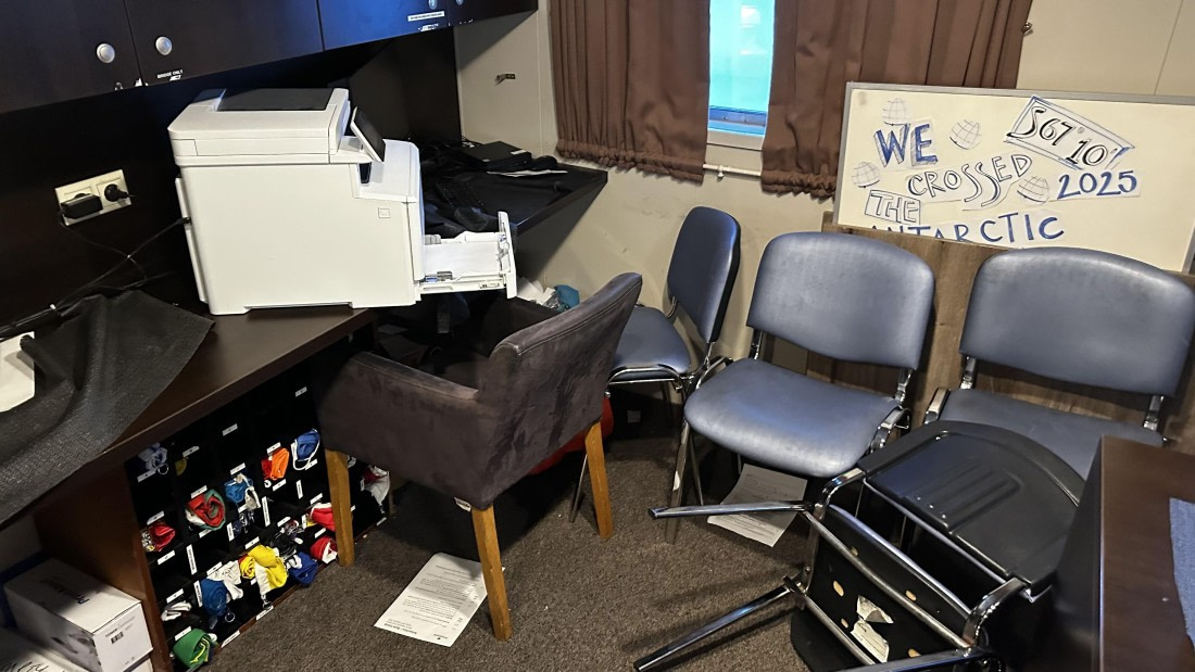 PLA32-25, Day 3, IMG_0382 © Unknown photographer - Oceanwide Expeditions.jpg