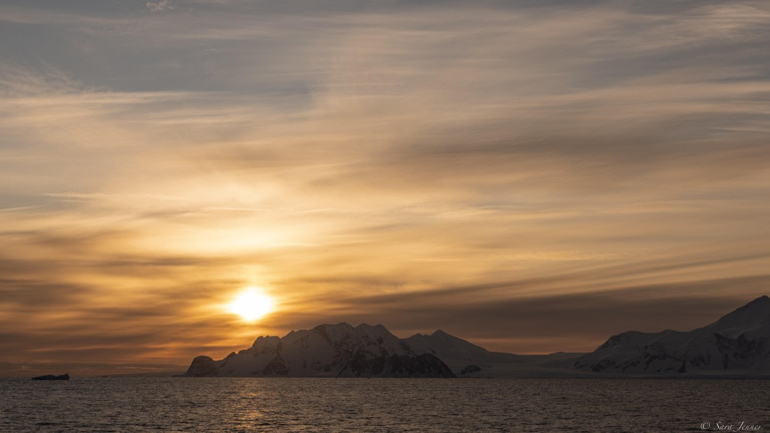 OTL32-25, Day 5, Sunset 1 (2) © Sara Jenner - Oceanwide Expeditions.jpg