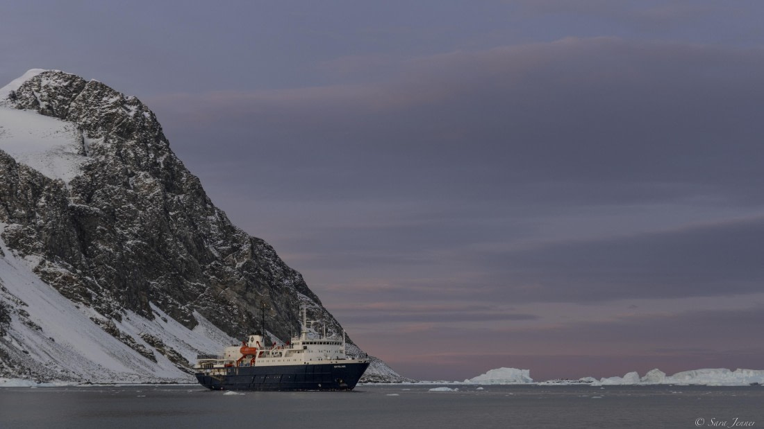 OTL32-25, Day 6, Ortelius 1 (2) © Sara Jenner - Oceanwide Expeditions.jpg