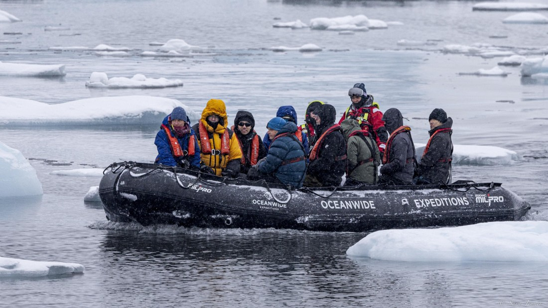 OTL32-25, Day 10, Lazarav Bay 4 © Sara Jenner - Oceanwide Expeditions.jpg