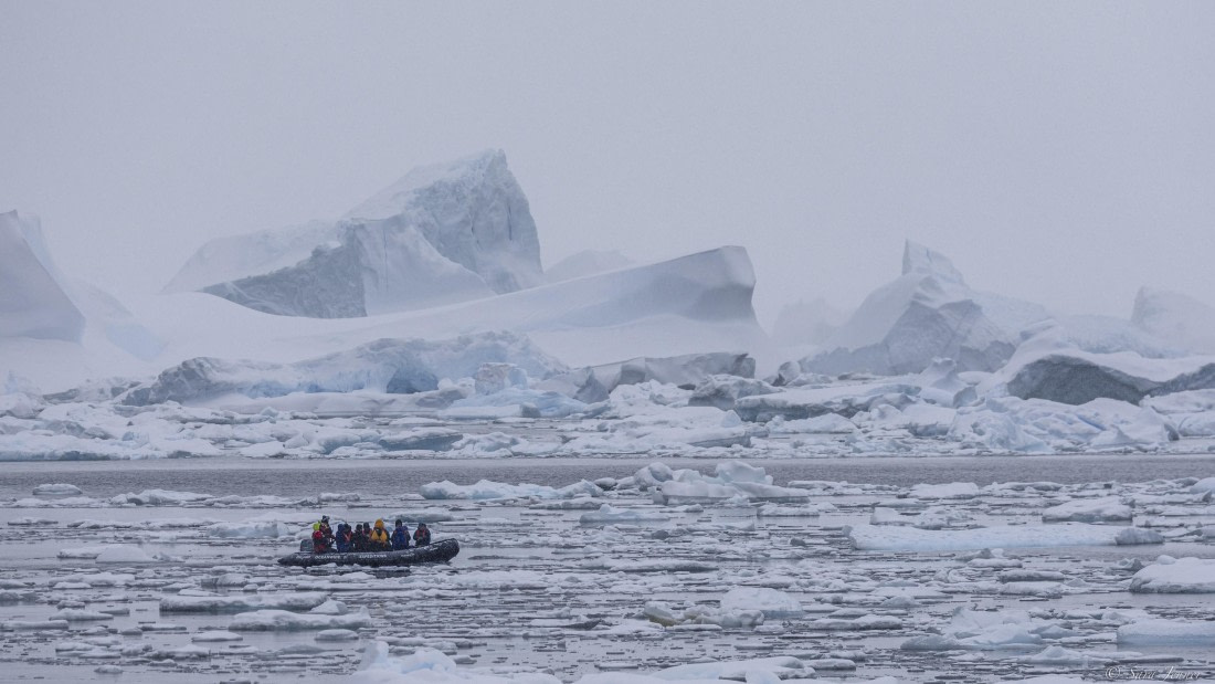 OTL32-25, Day 10, Lazarev Bay 1 © Sara Jenner - Oceanwide Expeditions.jpg