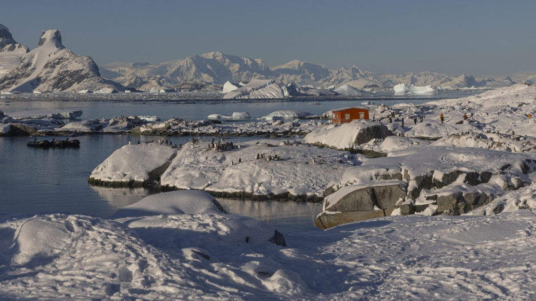 OTL32-25, Day 12, Petermann Island 3 © Sara Jenner - Oceanwide Expeditions.jpg