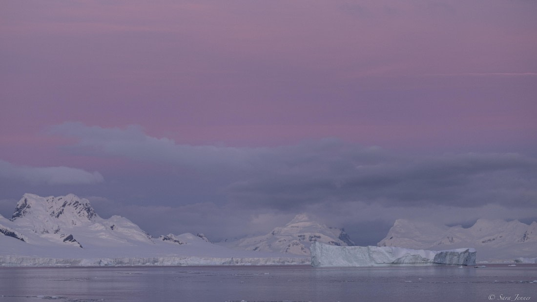 OTL32-25, Day 13, Sunrise 2 (2) © Sara Jenner - Oceanwide Expeditions.jpg