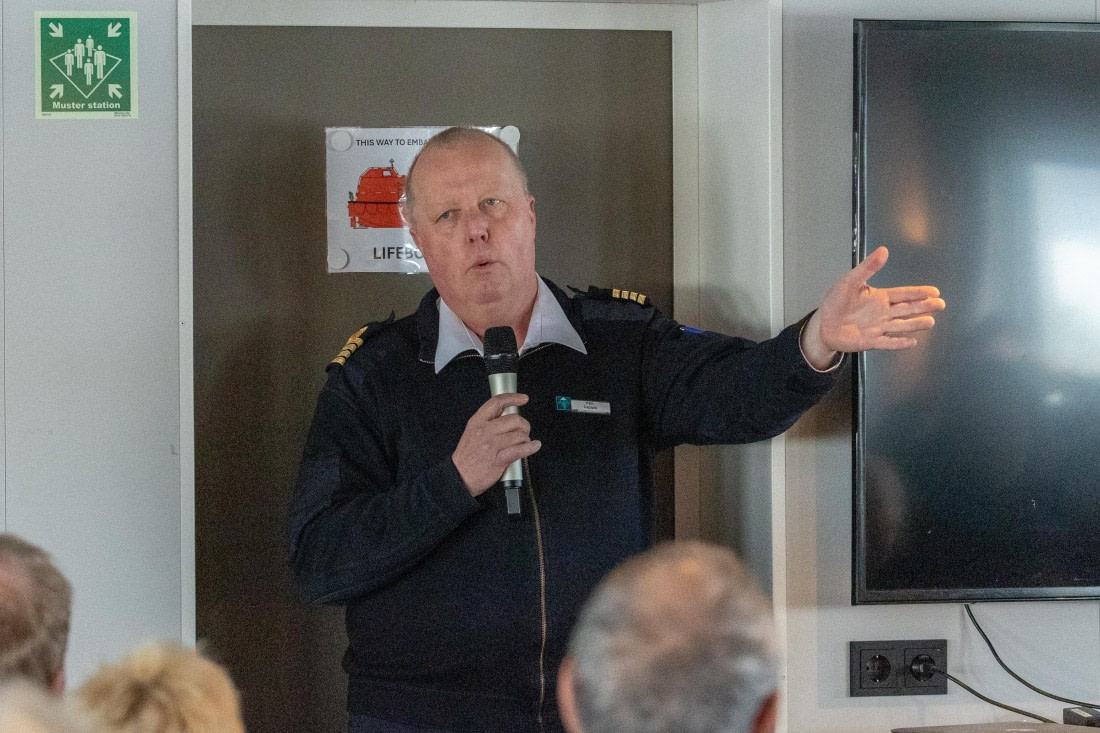 OTL32-25, Day 15, FZ1A6886 © Unknown photographer - Oceanwide Expeditions.jpg