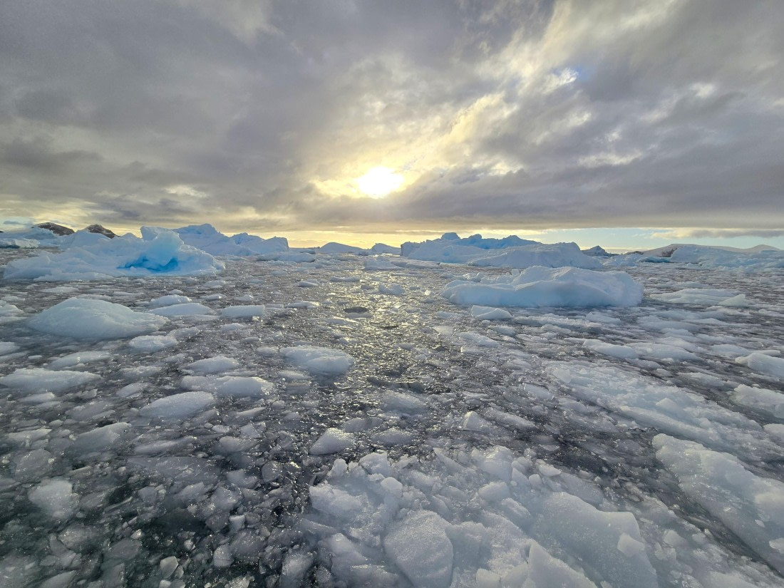 Through the ice on a zodiac