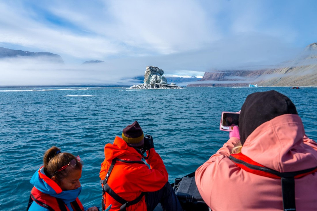 OEX-SP-GL-JM-SP_2022-109 © Geert Kroes - Oceanwide Expeditions.jpg