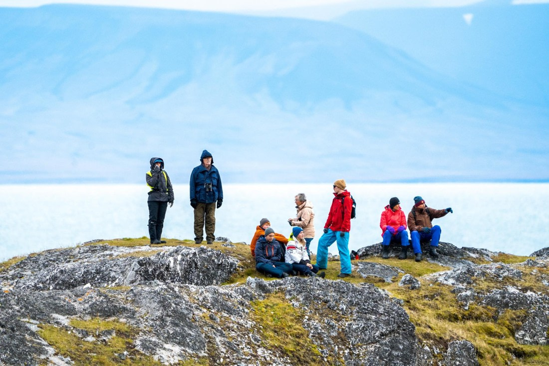 OEX-SP-GL-JM-SP_2022-361 © Geert Kroes - Oceanwide Expeditions.jpg