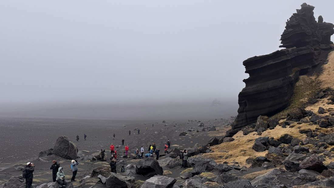 HDS01-25, Day 7, totalshotpeopleandauks © Meike Sjoer - Oceanwide Expeditions.JPG