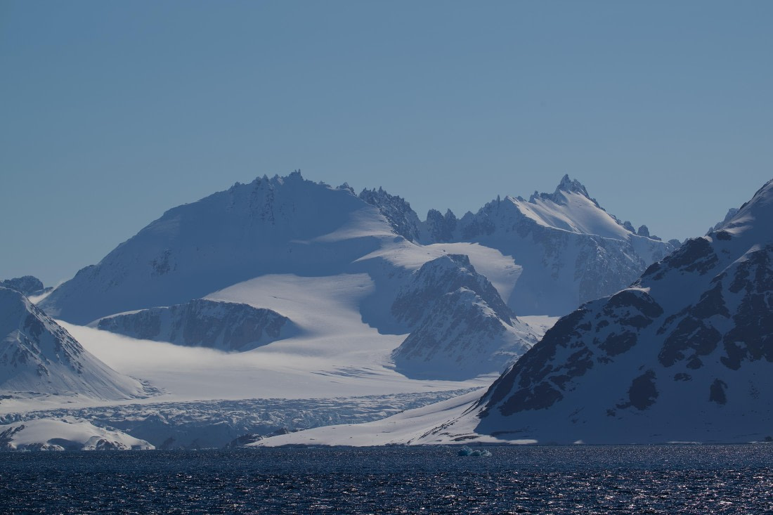 PLA02-25, Day 2, Smeerenburg Fjord (1) © Andrew Crowder - Oceanwide Expeditions.jpeg