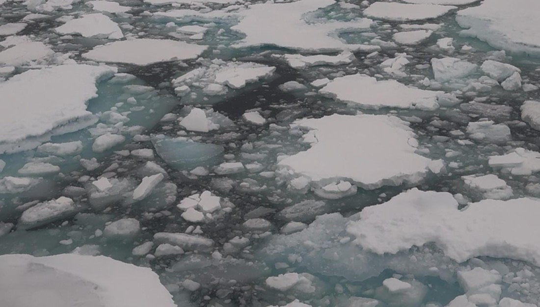 HDS02-25, Day 5, Ice © Unknown photographer - Oceanwide Expeditions.jpg