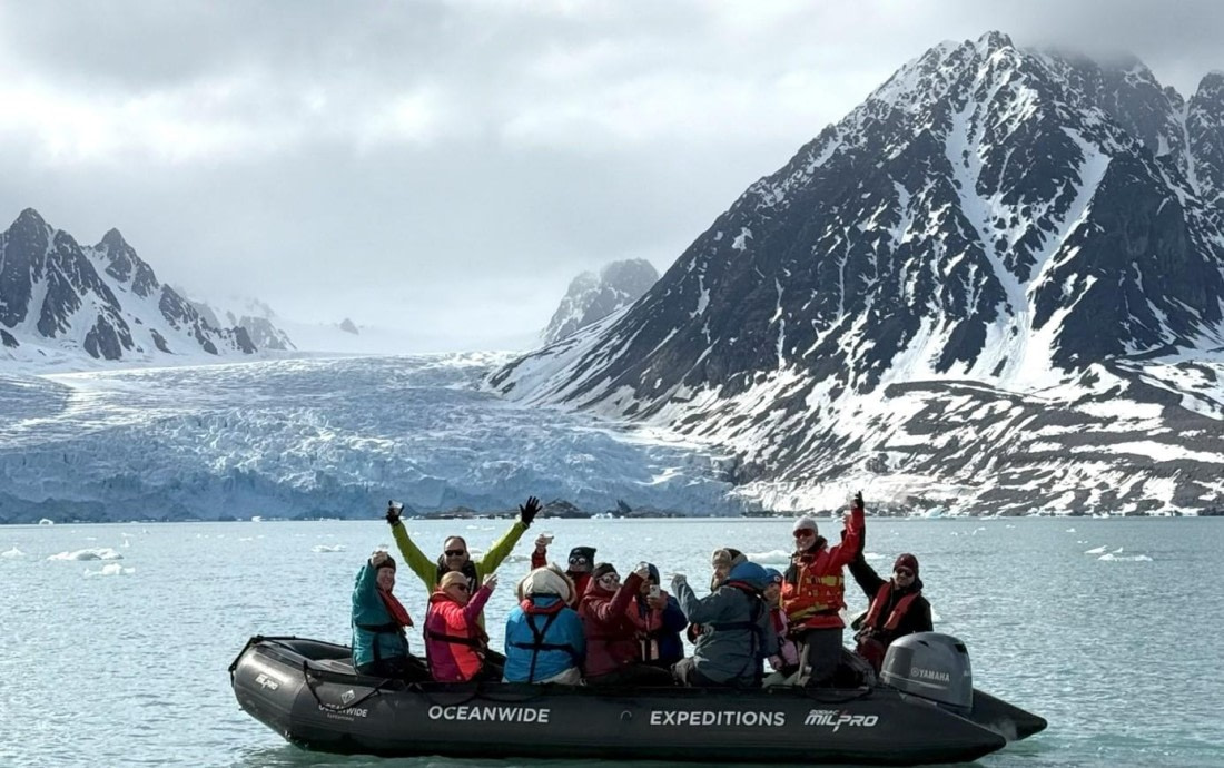 HDS04-25, Day 3, Zodiac cruise © Unknown photographer - Oceanwide Expeditions.jpg