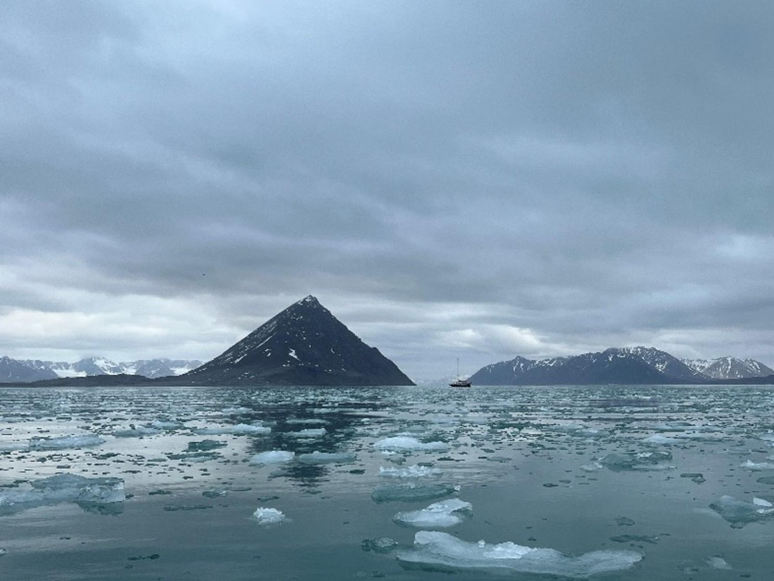 PLA07-25, Day 2, Svalbard © Unknown photographer - Oceanwide Expeditions.jpg