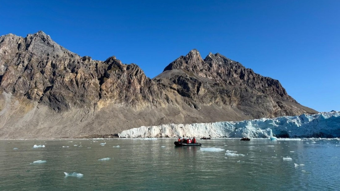 OTL08-25, Day 2, Picture2 © Unknown photographer - Oceanwide Expeditions.jpg