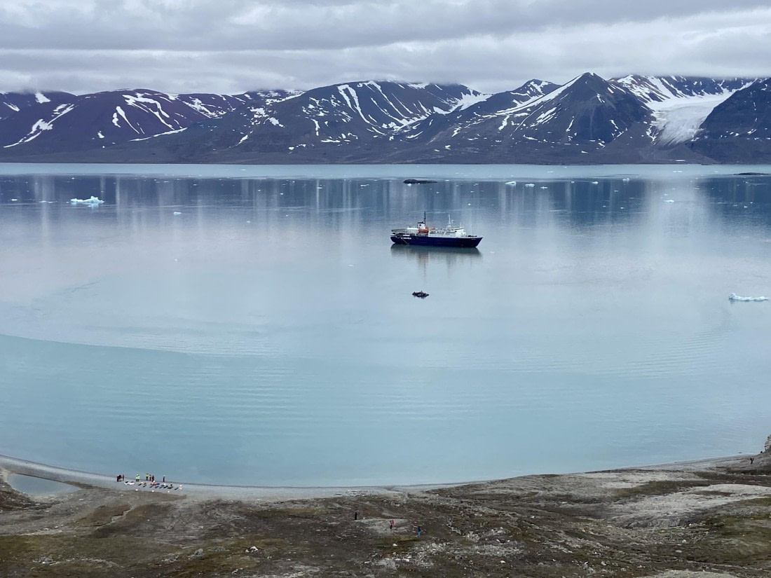 OTL08-25, Day 3, #2 © Unknown photographer - Oceanwide Expeditions.jpg