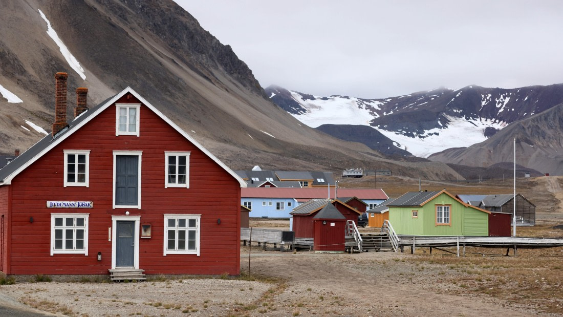 PLA09-25, Day 2, (5) © Regis Perdriat - Oceanwide Expeditions.jpg