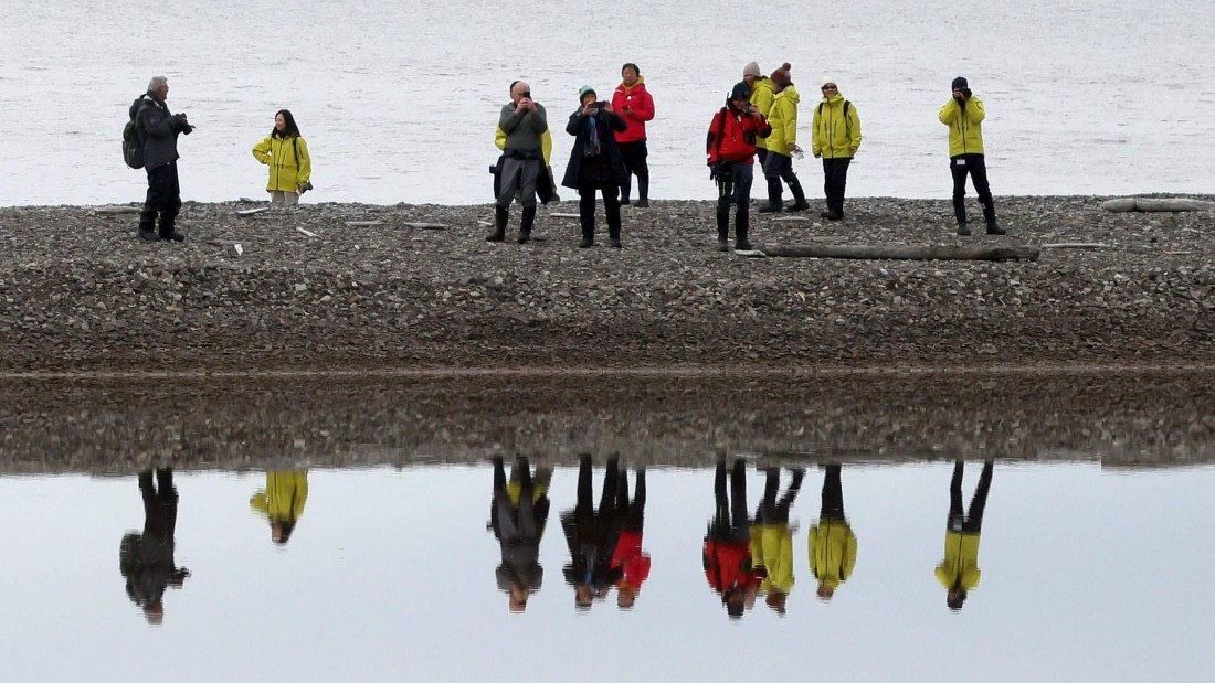 PLA09-25, Day 3, (10) © Regis Perdriat - Oceanwide Expeditions.jpg