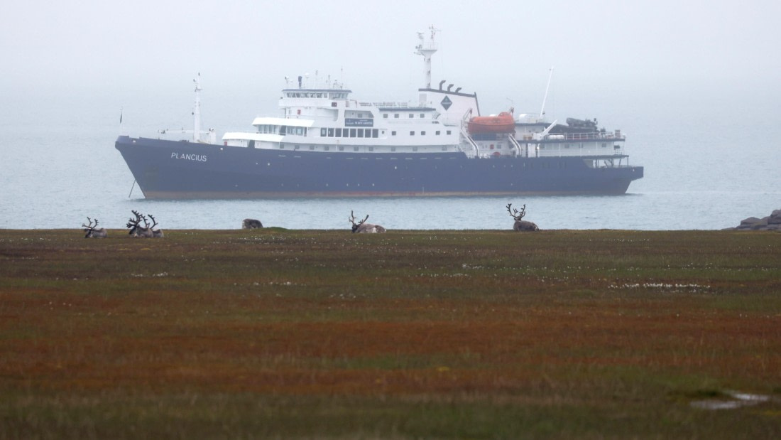PLA09-25, Day 7, (17) © Regis Perdriat - Oceanwide Expeditions.jpg