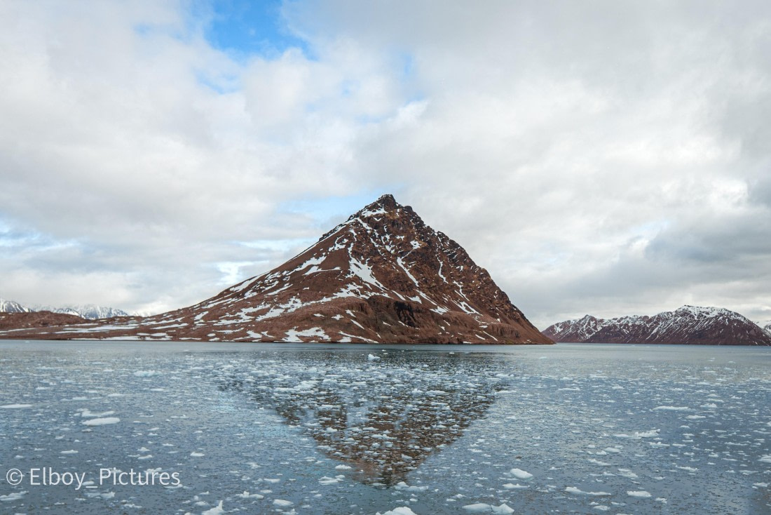 Lilliehöökbreen glacier