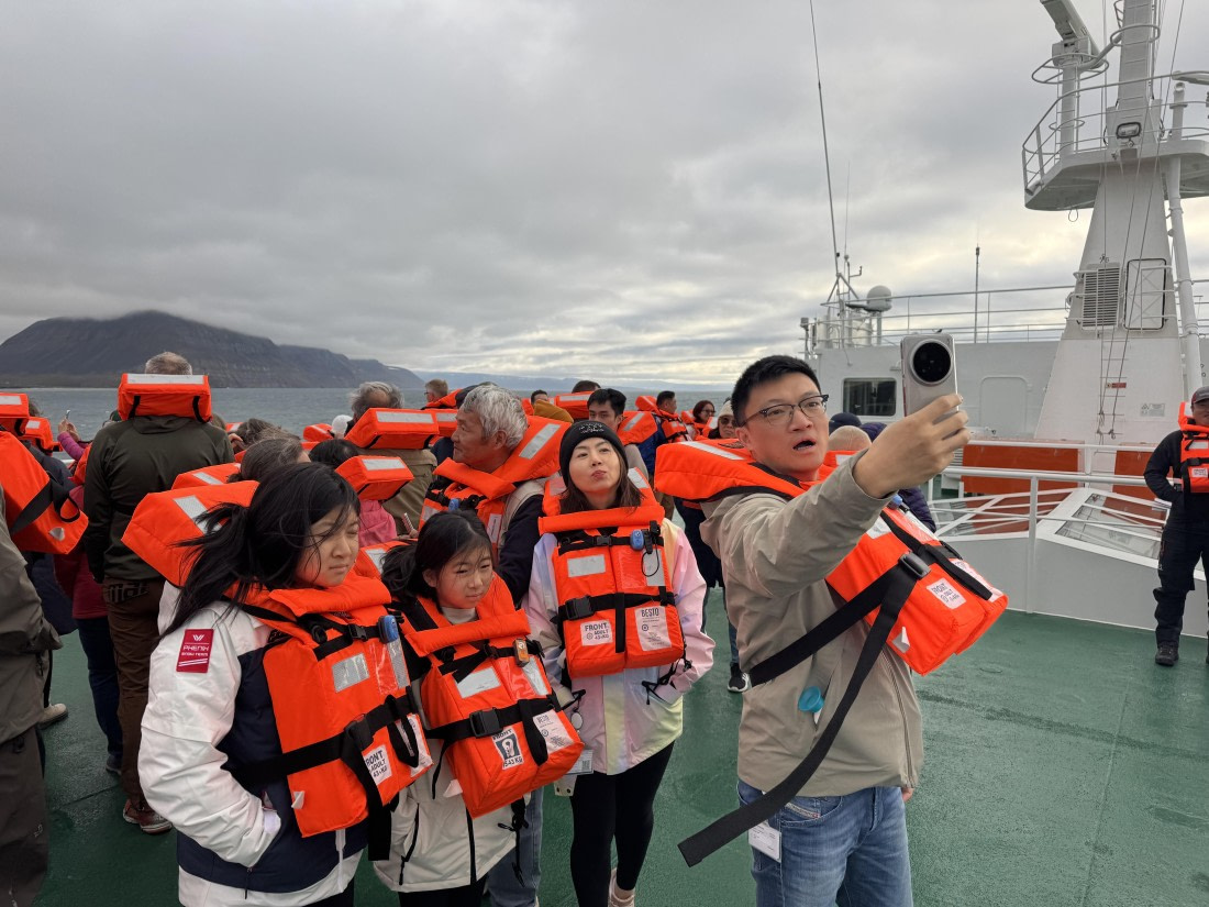 OTL09-25, Day 1, IMG_4696 © Unknown photographer - Oceanwide Expeditions.jpeg