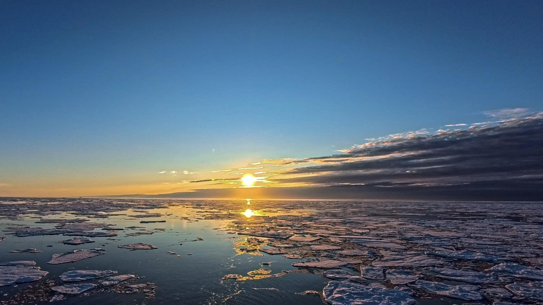 HDS11-25, Day 4, VID_20250826_061412_8290-2.jpg © Unknown photographer - Oceanwide Expeditions.jpg