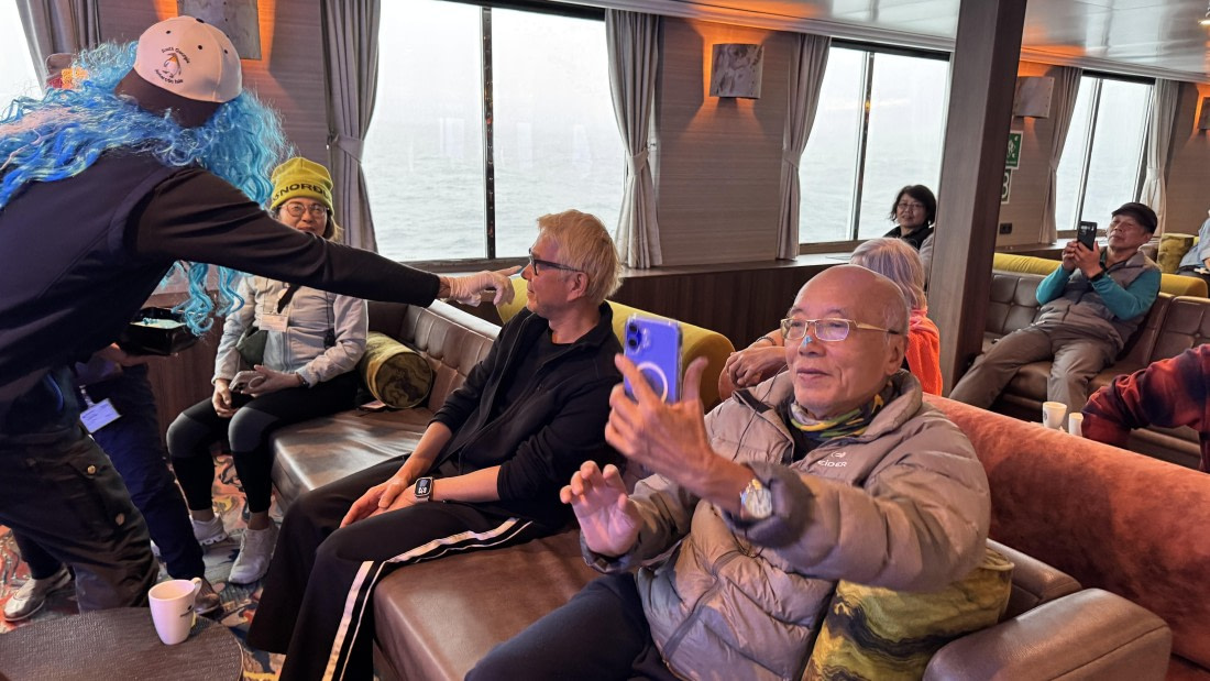 HDS12-25, Day 2,  IMG_9221.JPG © Unknown photographer - Oceanwide Expeditions.JPG