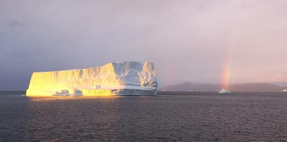 HDS12-25, Day 5,  sunrise Hana.jpeg © Hana Spickova - Oceanwide Expeditions.jpeg