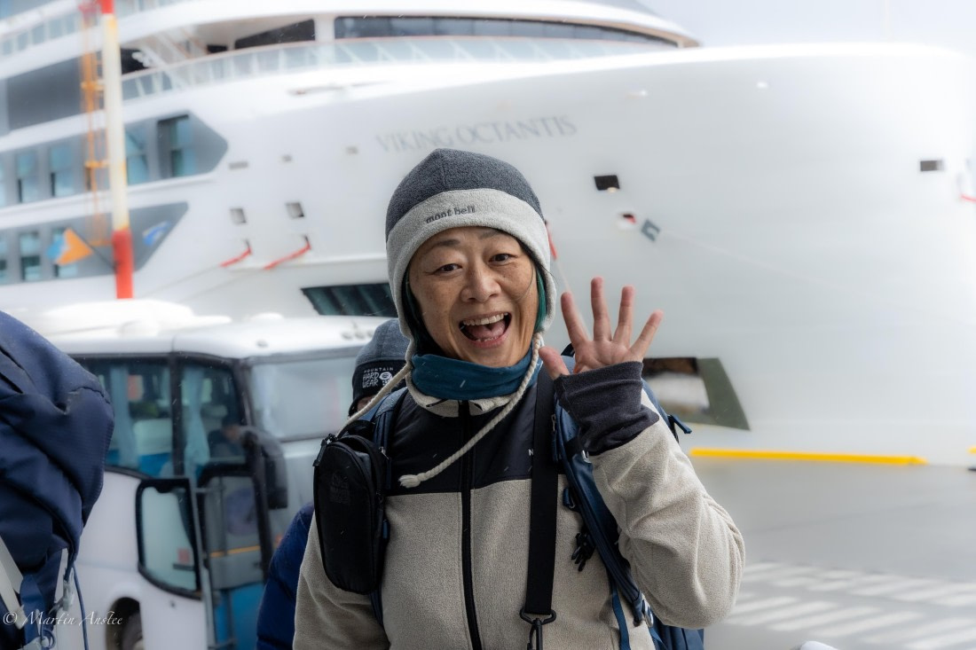 OTL22-25, Day 1, 095A5451.jpg © Gary Miller - Oceanwide Expeditions.jpg