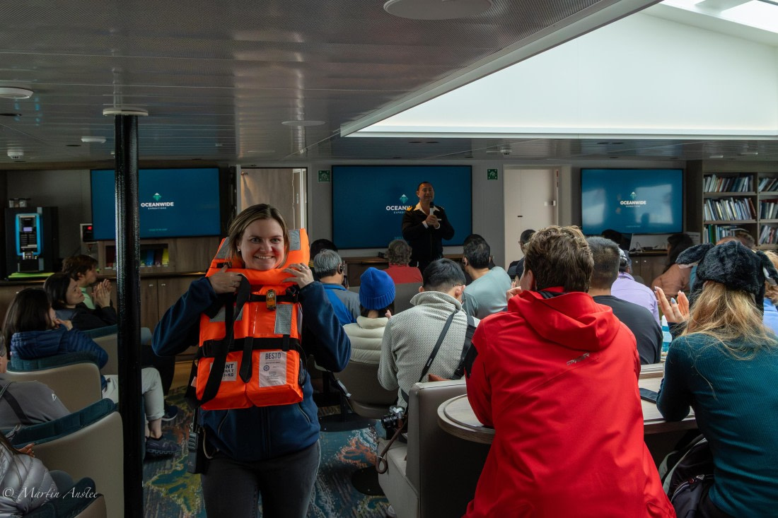 OTL22-25, Day 1, 095A5479.jpg © Gary Miller - Oceanwide Expeditions.jpg