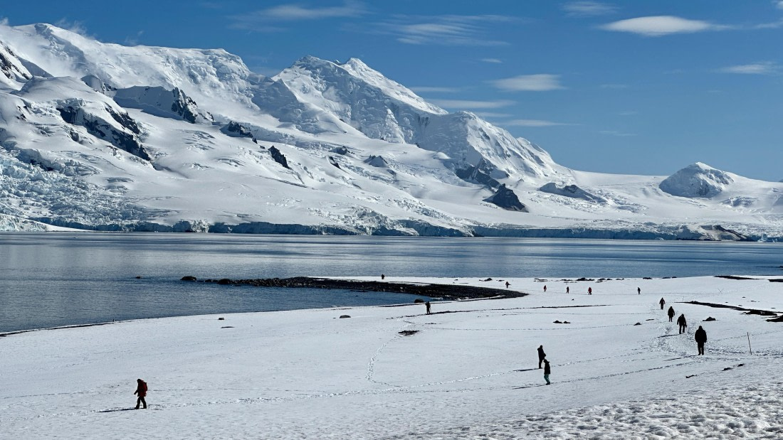 OTL22-25, Day 8, IMG_7053.jpeg © Allan White - Oceanwide Expeditions.jpeg