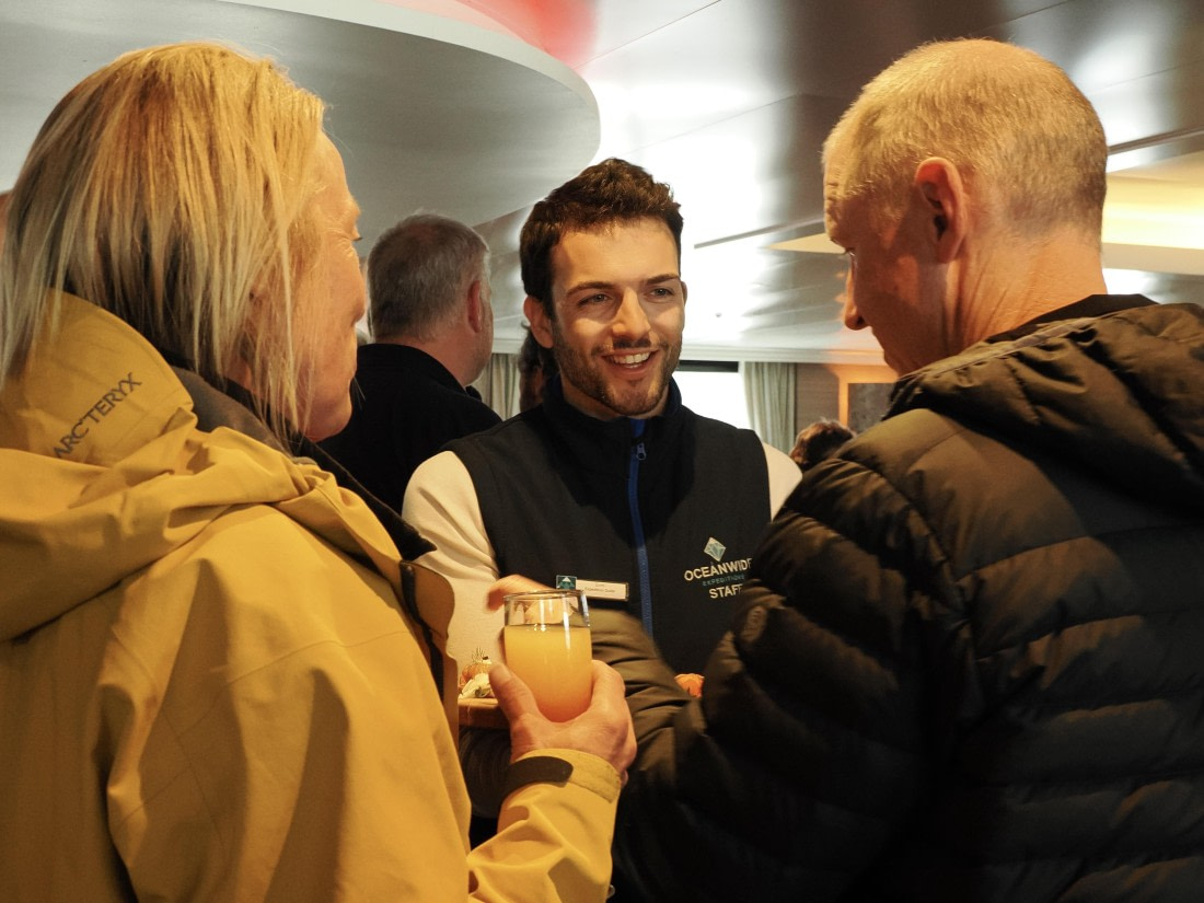 HDS23-25, Day 1, APMG6178 © Andy Perkins - Oceanwide Expeditions.JPG