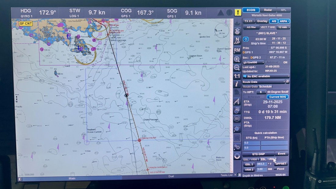 HDS23-25, Day 2, IMG_8470 © Unknown photographer - Oceanwide Expeditions.jpg