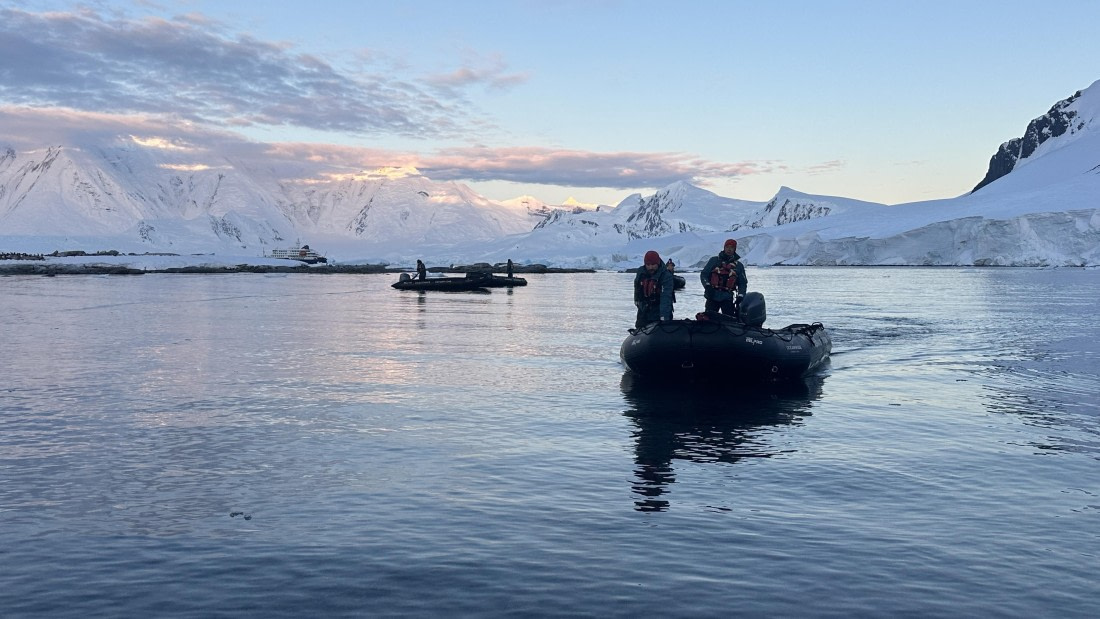 HDS23-25, Day 4, IMG_8533 © Unknown photographer - Oceanwide Expeditions.JPG