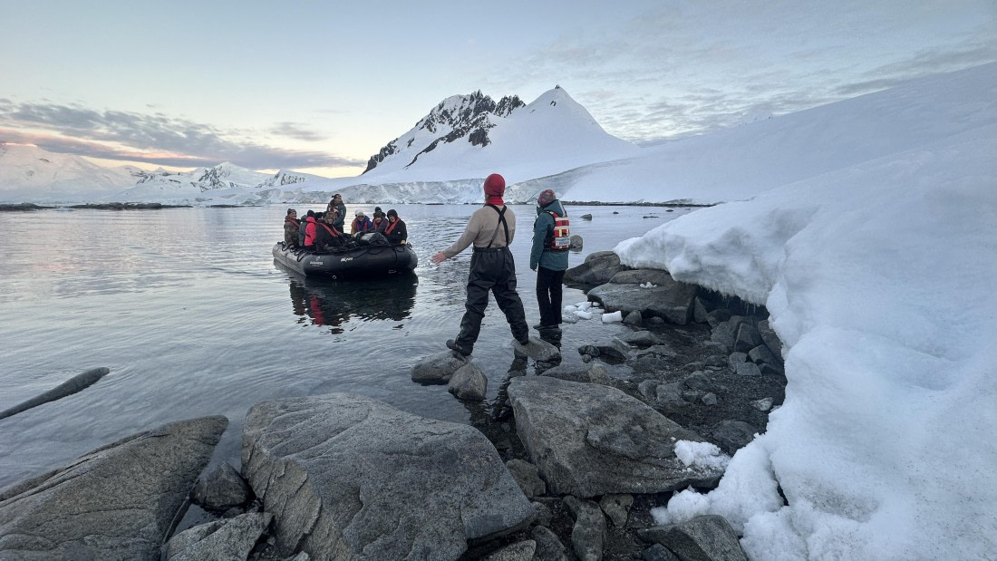 HDS23-25, Day 4, IMG_8535 © Unknown photographer - Oceanwide Expeditions.JPG