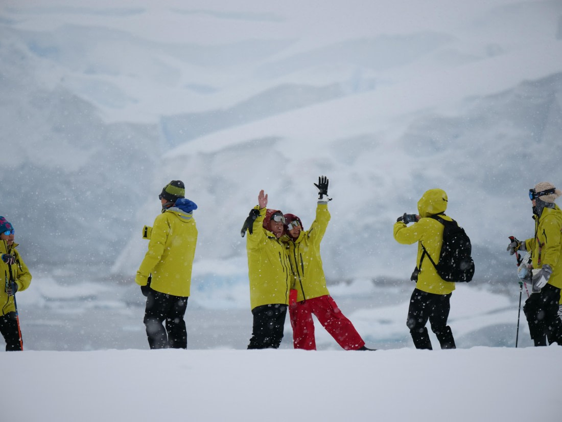 HDS23-25, Day 4, P1022784 © Unknown photographer - Oceanwide Expeditions.JPG