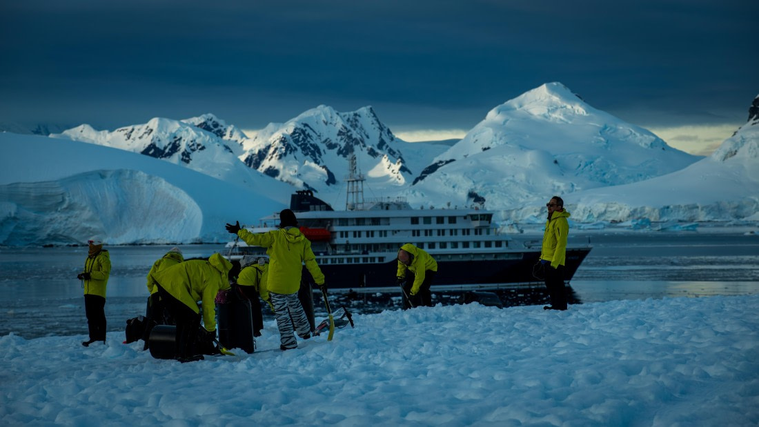 HDS23-25, Day 7, RLO_6400 © Alexander Romanovskiy - Oceanwide Expeditions.jpg