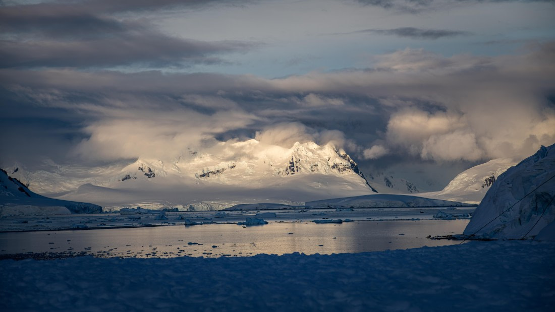 HDS23-25, Day 7, RLO_6406 © Alexander Romanovskiy - Oceanwide Expeditions.jpg