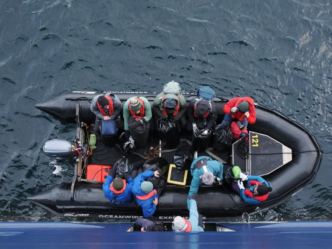 HDS23-25, Day 8, APMG6560 © Andy Perkins - Oceanwide Expeditions.JPG