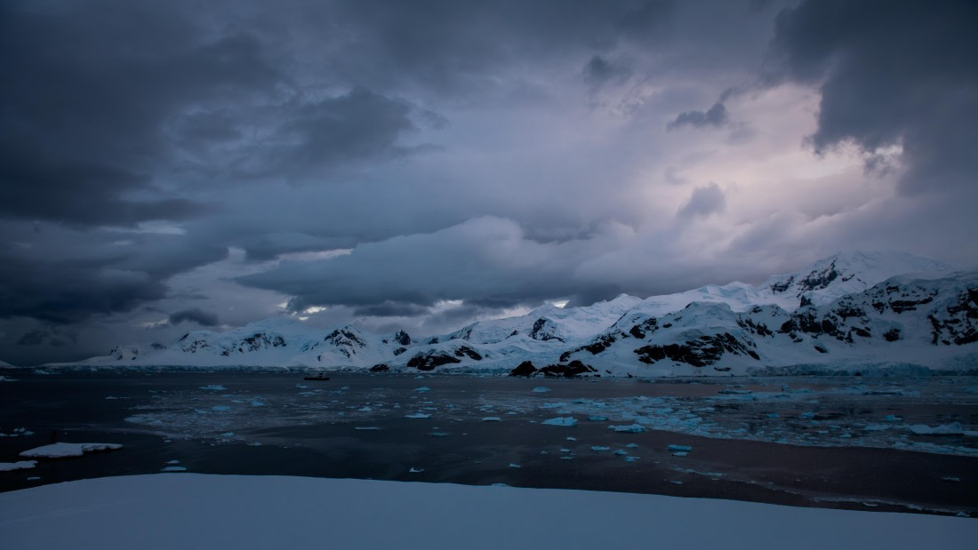 HDS23-25, Day 9, RAS_0306 © Alexander Romanovskiy - Oceanwide Expeditions.jpg