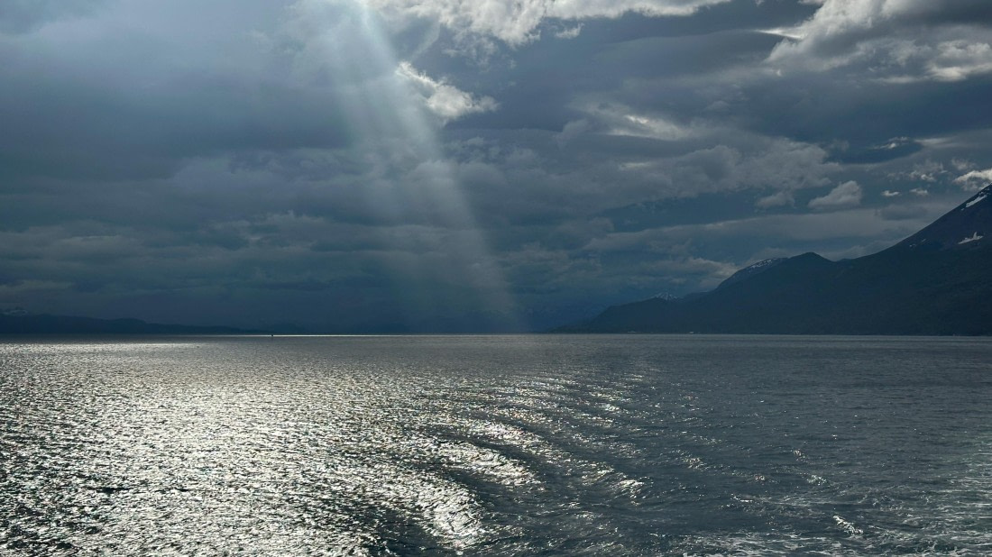 OTL24-25, Day 1, IMG_7454.jpeg © Allan White - Oceanwide Expeditions.jpeg