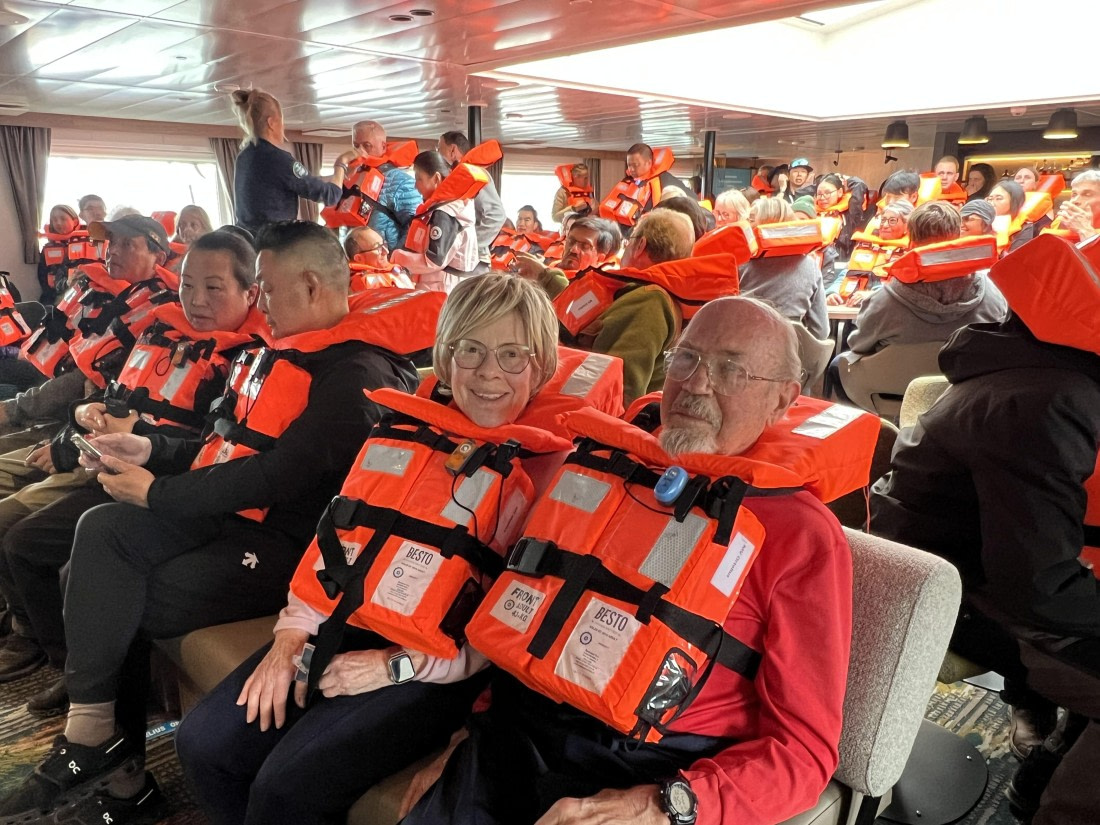 OTL24-25, Day 1, IMG_2402.jpg © Jess Owen - Oceanwide Expeditions.jpg