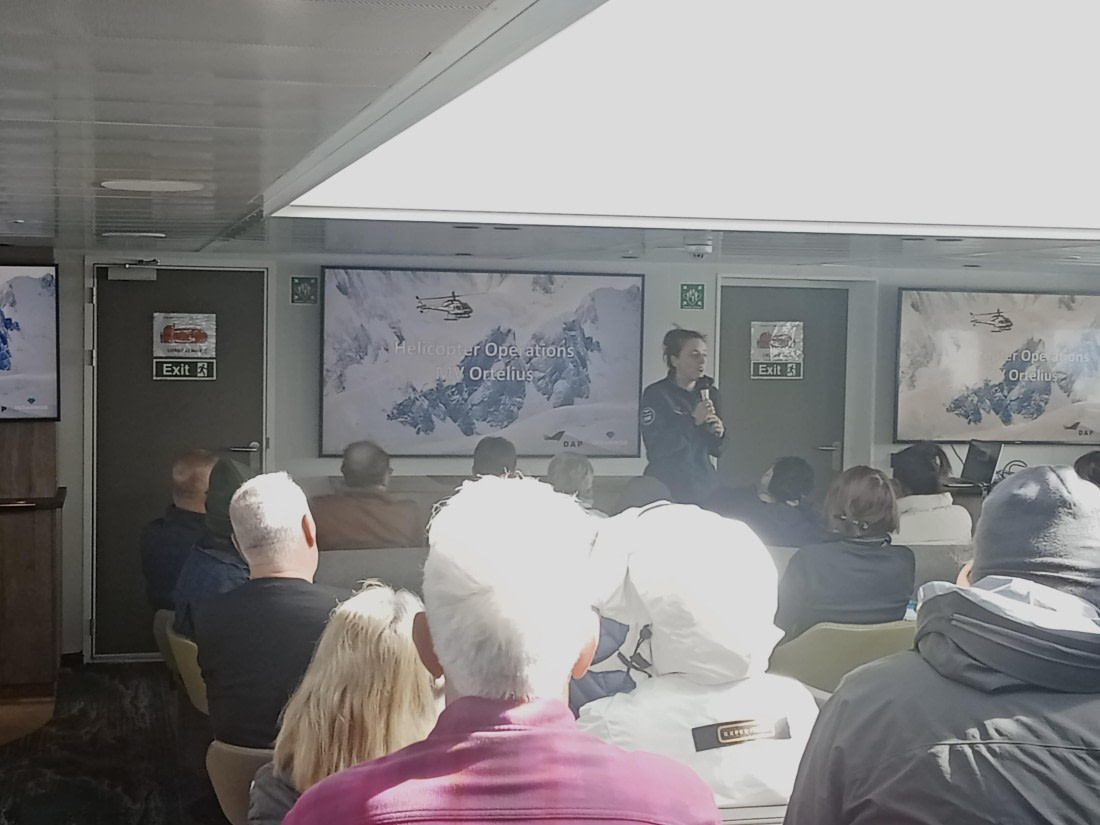 OTL24-25, Day 2, IMG20251202092108.jpg © Sam Bamford - Oceanwide Expeditions.jpg